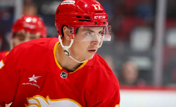 Шаранговича обокрали! У белоруса отобрали ассист в матче против обладателя Кубка Стэнли