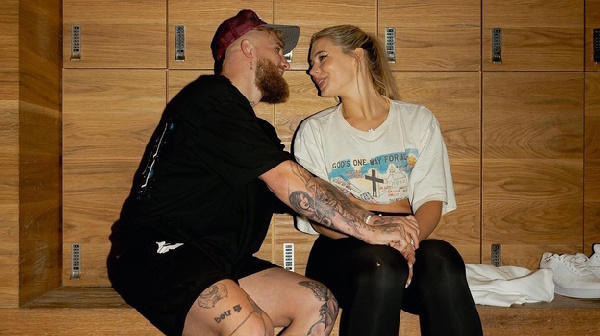 Нидерландская конькобежка получила Гелендваген от возлюбленного после золота Олимпиады-2026