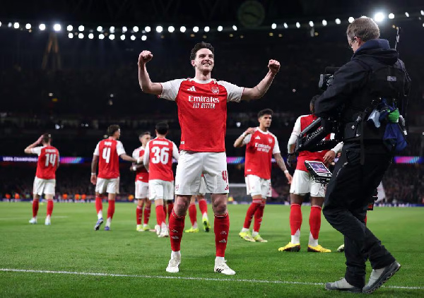 "Арсенал" уверенно вышел в четвертьфинал Лиги чемпионов, дома обыграв "Байер"