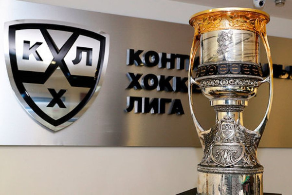 "Локомотив" и "Трактор" стартуют в финальной серии Кубка Гагарина