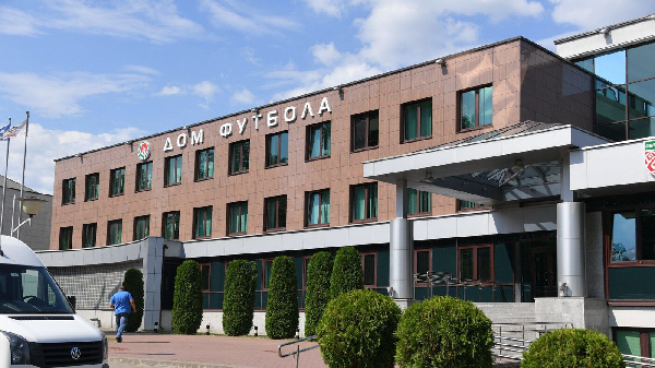 С "Арсенала" сняли запрет на регистрацию игроков: кто еще не выплатил долг?