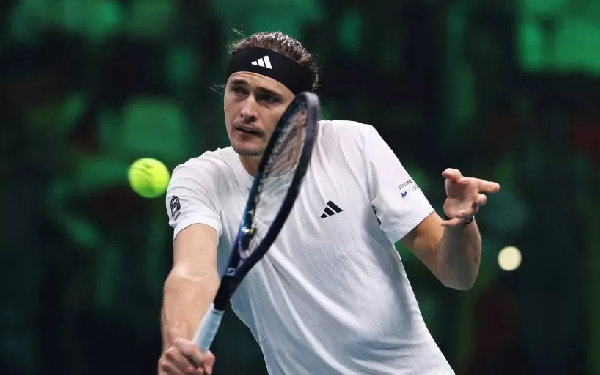 Кубок Дэвиса: Александр Зверев сравнивает счет для Германии в матче против Испании