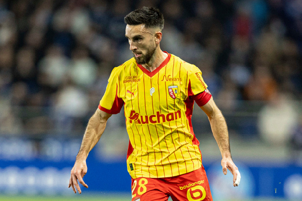 Главный конкурент ПСЖ в борьбе за чемпионство выдал камбэк, но потерял очки в матче с 