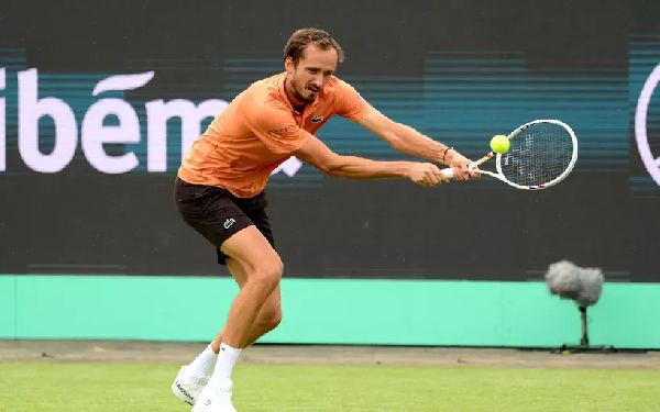 Россиянин Даниил Медведев вышел в полуфинал турнира ATP в Нидерландах