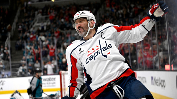 "Ребенок": экс-тренер "Вашингтона" рассказал о влиянии Александра Овечкина на команду