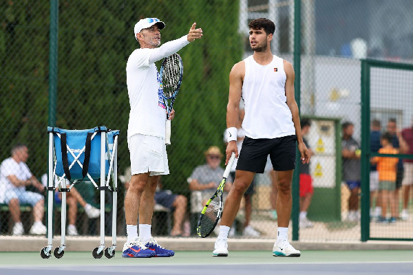 Стало известно, почему первая ракетка мира уволил тренера