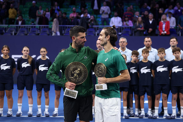 Джокович отпраздновал свой 101-й титур ATP в стиле легендарного фильма о далматинцах