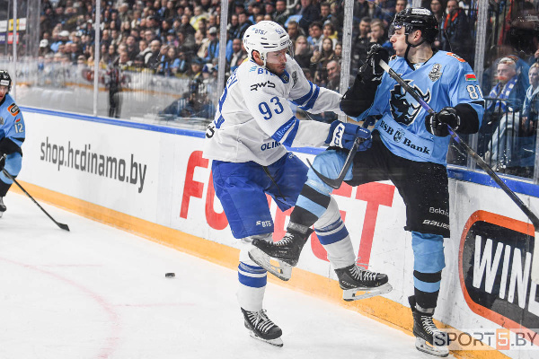 Глава белфутбола поздравил минское "Динамо" с выходом во второй раунд плей-офф