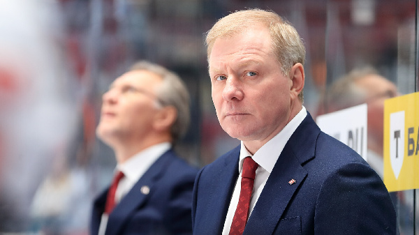 Соперник минского "Динамо" по конференции проведёт матчи без тренера