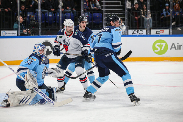 Ассист Белевича помог "Торпедо" обыграть "Сибирь" в матче КХЛ