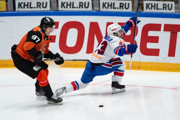 "Амур" недотерпел и проиграл СКА Сапего в 400-м матче Андриевского