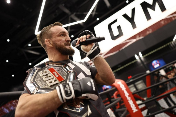 "Я здесь надолго, я буду защищать пояс": "Белаз" — о победе над Петросяном