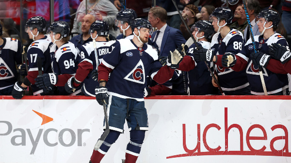 Российский форвард из НХЛ попал в ДТП и пропустил матч с "Вашингтоном" Протаса и Овечкина