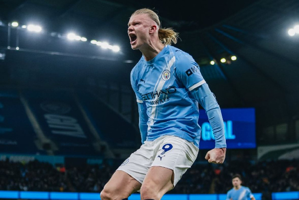 "Манчестер Сити" потерял очки в матче с "Брайтоном" и отдалился от "Арсенала": Итоги дня АПЛ