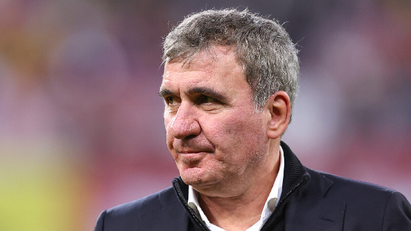 Стало известно имя нового тренера сборной Румынии после смерти Луческу