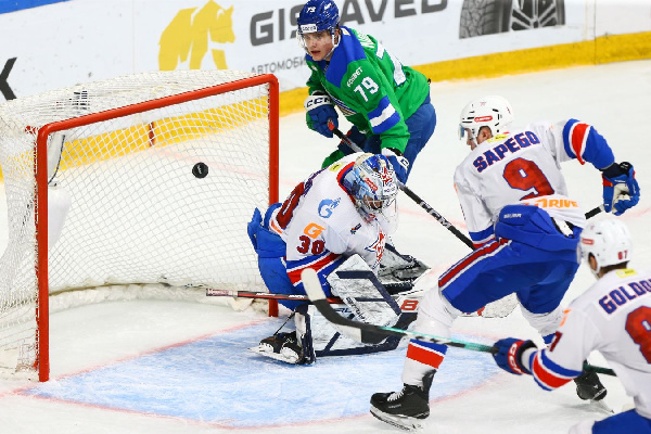 "Салават Юлаев" обыграл СКА в матче КХЛ