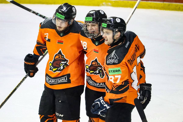 Солигорский "Шахтер" всухую переиграл "Авиатор" в матче экстралиги