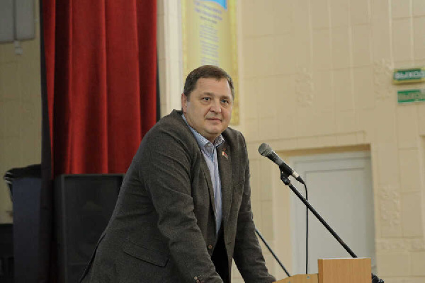 Андрей Крайнов: "Каждое межсезонье СКА вынужден скрепя сердце отпускать лучших"