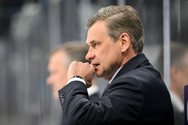 "Второй период был ключевым": Дмитрий Квартальнов — о победе над "Сибирью"