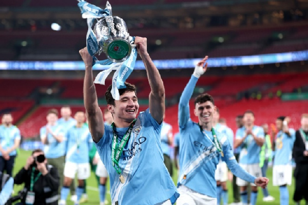 Абдукодир Хусанов в третий раз признан игроком месяца в "Манчестер Сити"