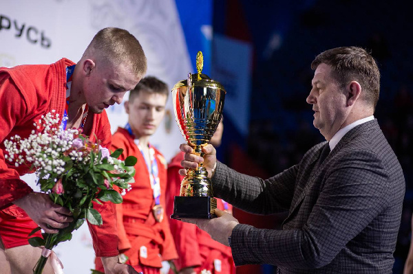 Белорусы в заключительный день турнира по самбо на призы Президента завоевали 19 медалей 