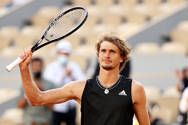 Зверев обыграл 27-ю ракетку мира и вышел в четвертый круг Australian Open