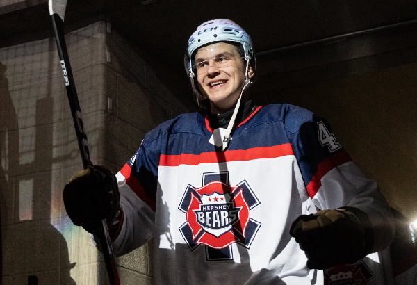 Главный тренер "Херши" назвал плюсы и недостатки Протаса-младшего