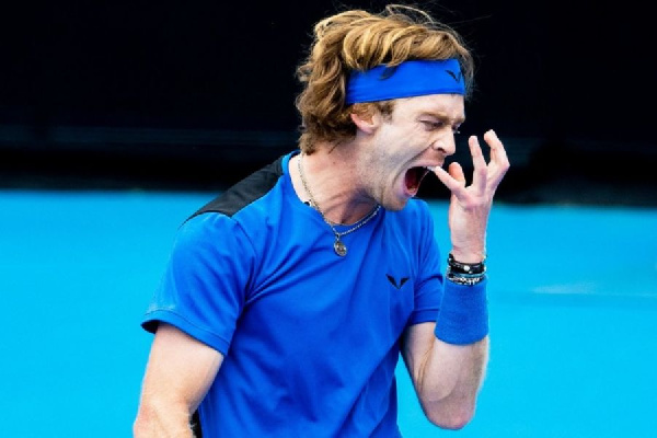 Андрей Рублев о победе в первом круге Australian Open: "Я был даже не на грани поражения, я уже падал"