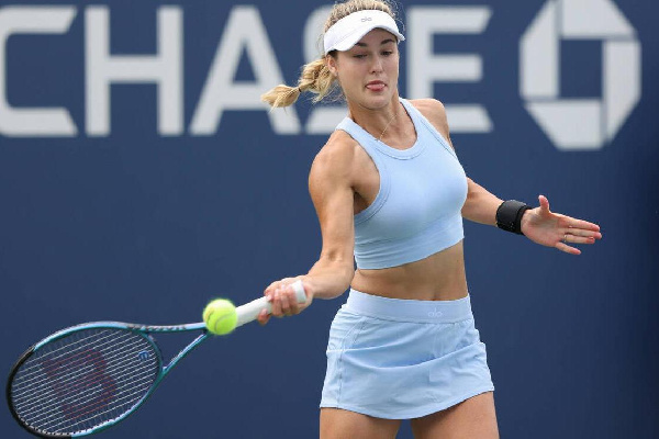 Калинская вышла во второй раунд турнира WTA-1000 в Дубае, где сыграет с Гауфф