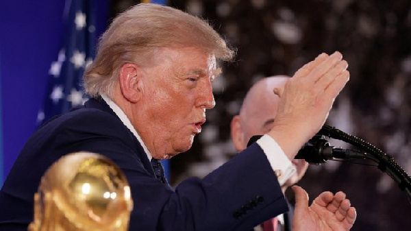 Трамп заявил о желании принять еще один ЧМ: "Оставим Канаду и Мексику за бортом"