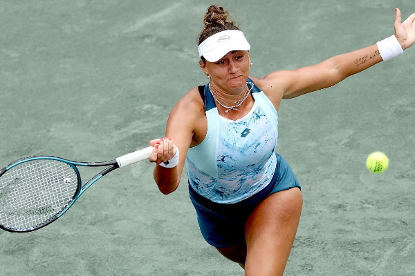 Шиманович в паре с Козыревой выиграла турнир WTA в Анталии