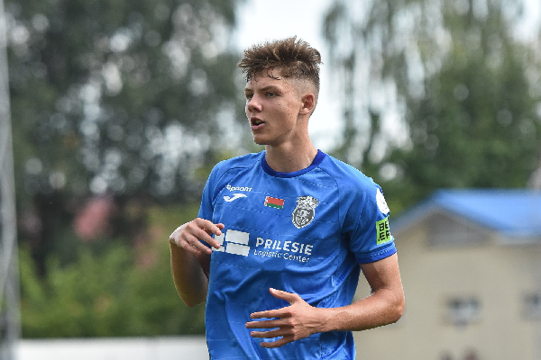 "МЛ Витебск" объявил о подписании контракта с защитником молодежной сборной Беларуси