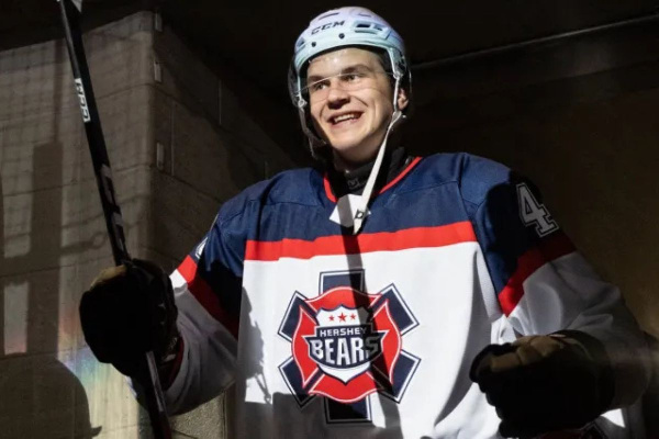 Илья Протас с "гол+пас" признан второй звездой матча в АХЛ