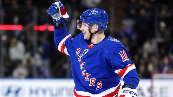 Панарин не сыграет за "Рейнджерс" до Олимпиады: игрока готовят к обмену