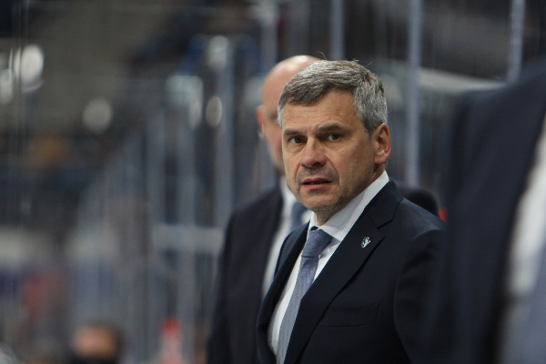 Дмитрий Квартальнов объяснил, почему в матче со СКА не играл Вадим Мороз