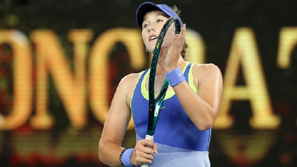 Фото: Мирра Андреева расплакалась после вылета с Australian Open