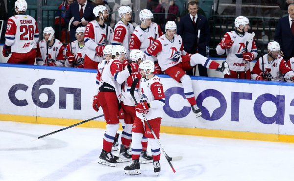 "Локомотив" снова обыграл "Салават Юлаев" в матче плей-офф Кубка Гагарина