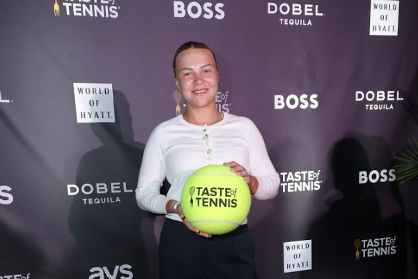 Диану Шнайдер остановили полицейские в Чарльстоне: она обвинила тренера 