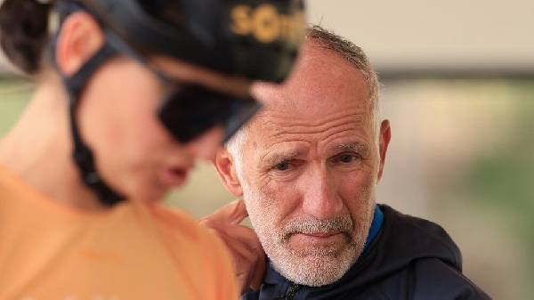 Дисквалифицированная французская биатлонистка работает отдельно от сборной, но на связи с тренерским штабом