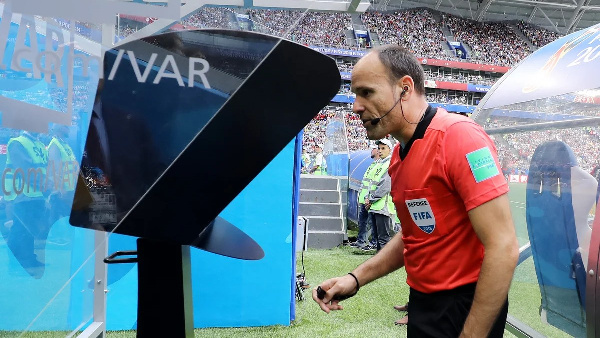 Завтра Норвегия может отменить VAR, Коллина пытается отговорить