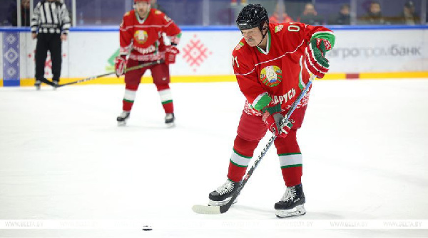 Команда Президента выиграла четвертый матч в РХЛ