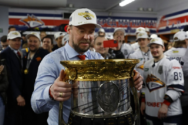 Сергей Мозякин покинул тренерский штаб "Металлурга"