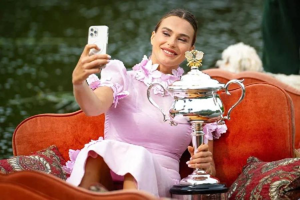 Арина Соболенко в шутку предъявила претензии Australian Open за то, что к ней нет особого отношения