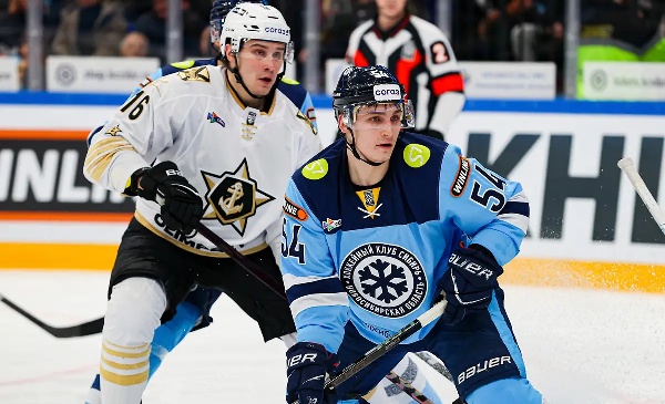 "Сибирь" уверенно одолела "Адмирал" в матче КХЛ