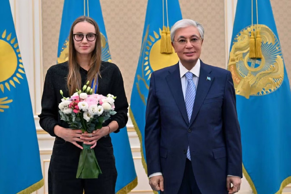 Первая ракетка мира Елена Рыбакина встретилась с президентом Казахстана Токаевым