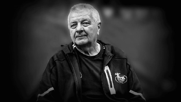 Технический директор известного клуба скончался на трибунах сразу после финального свистка