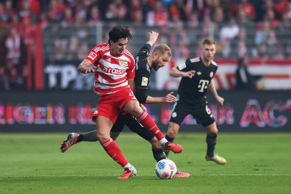 "Бавария" впервые не выиграла в этом сезоне: итоги дня Бундеслиги