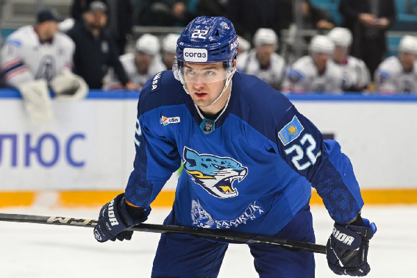 "Барыс" продлил контракт с Кириллом Панюковым