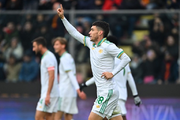 "Рома" впервые в сезоне забила больше двух голов за матч: итоги первых поединков дня в Серии А