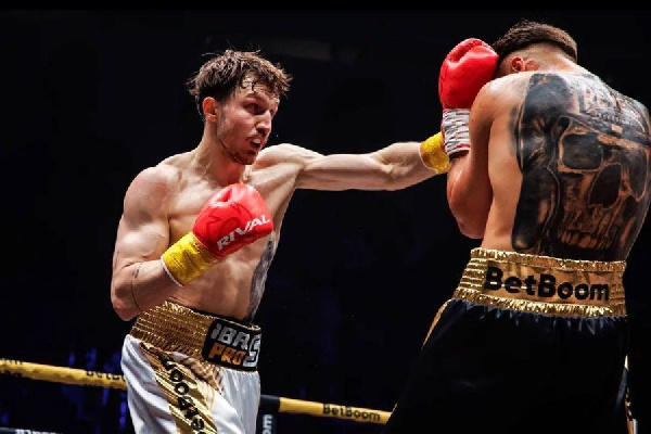 Белорусский боксер Алферов стал чемпионом мира в среднем весе по версии IBA PRO